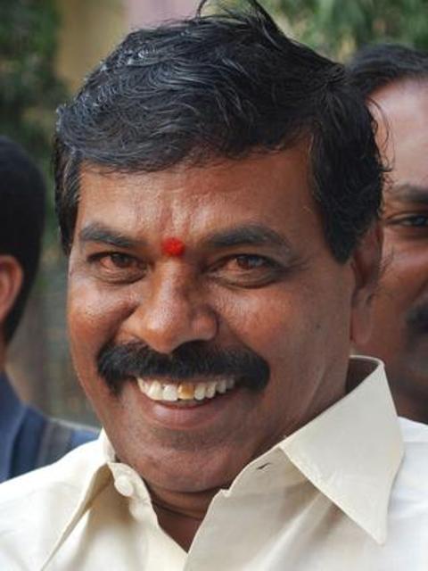ex minister basavaraju saraiah joins TRS-niharonline